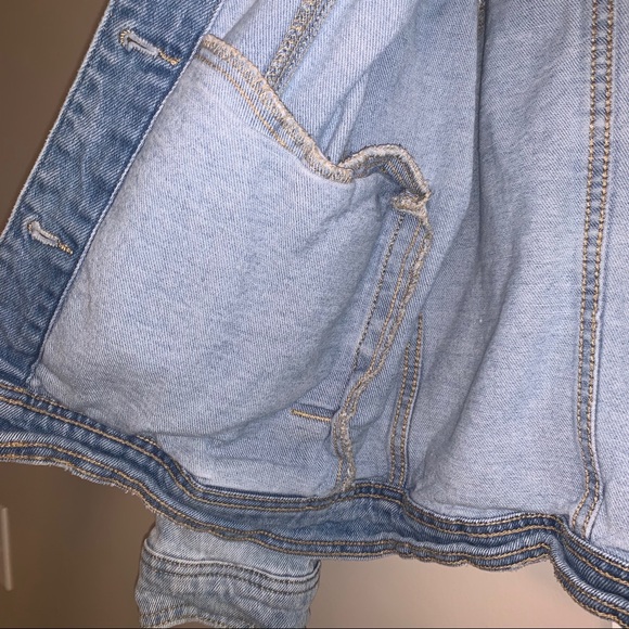 Universal Thread Jean Jacket - Picture 6 of 8